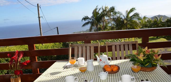 Voyage sur-mesure, Gîte réunionnais vue sur mer près de St Joseph